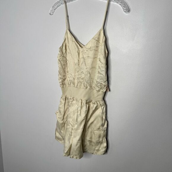Cinq a sept cream romper size XXS - Picture 2 of 6